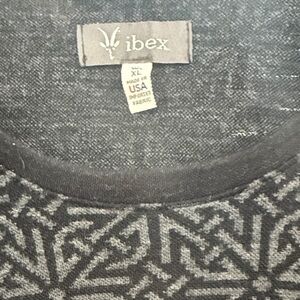 Ibex Charcoal and Black Geometric Knit